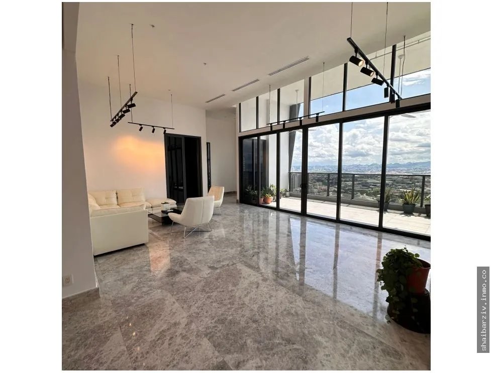 SE VENDE BELLO PENTHOUSE EN EMPIRE, SANTA MARÍA