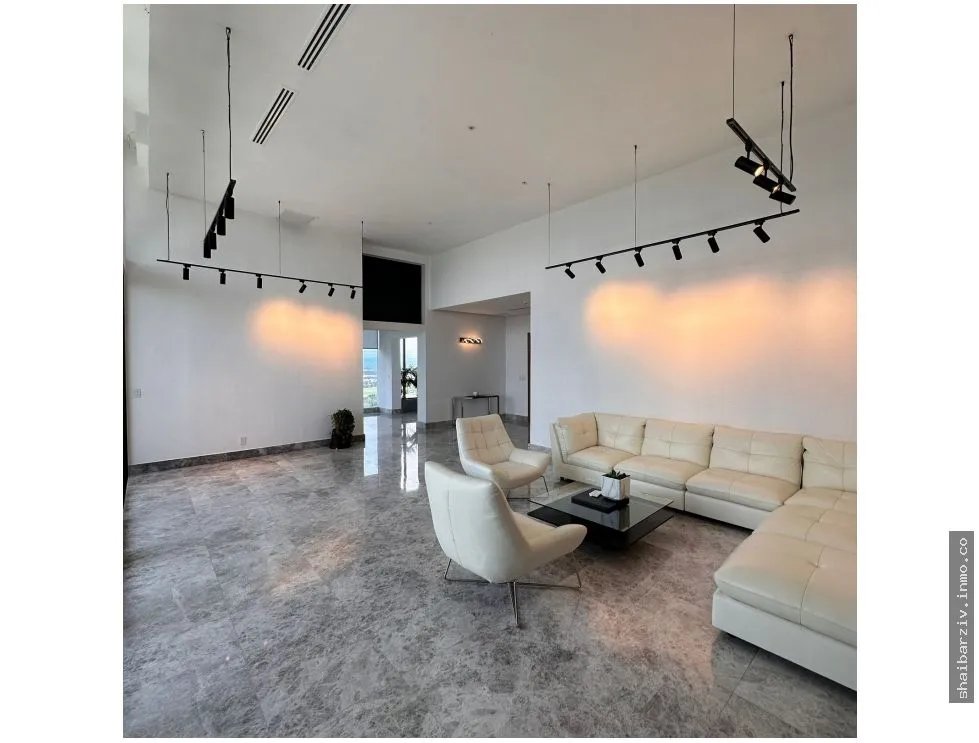 SE VENDE BELLO PENTHOUSE EN EMPIRE, SANTA MARÍA