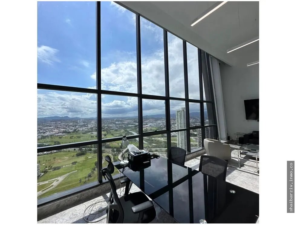 SE VENDE BELLO PENTHOUSE EN EMPIRE, SANTA MARÍA