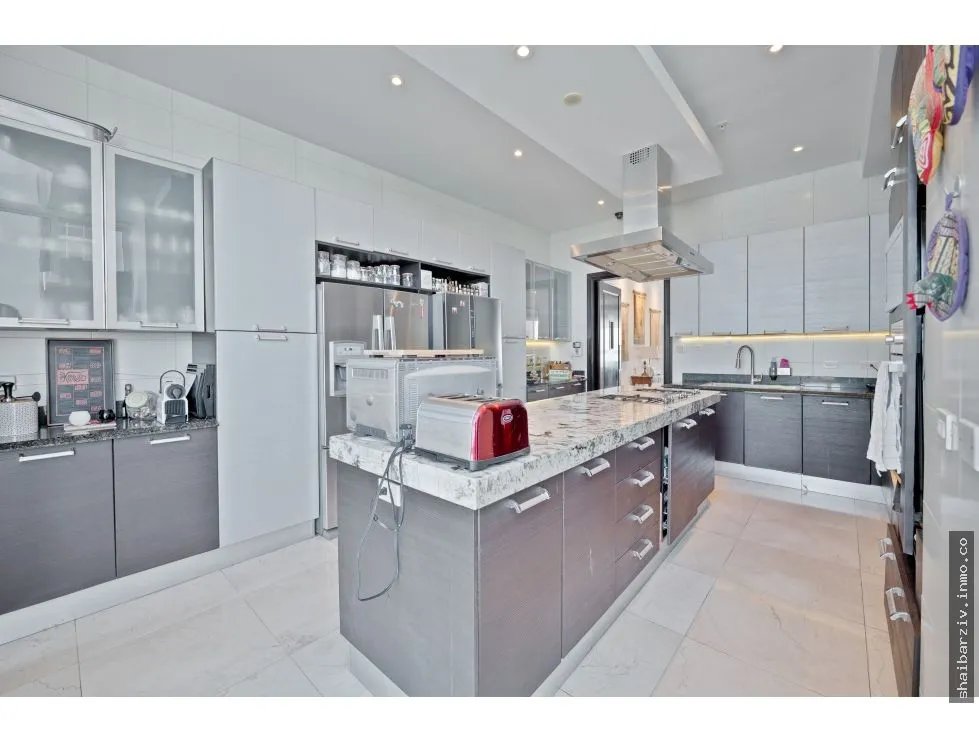 SE VENDE BELLO APARTAMENTO EN PRIMERA LÍNEA DE COSTA DEL ESTE