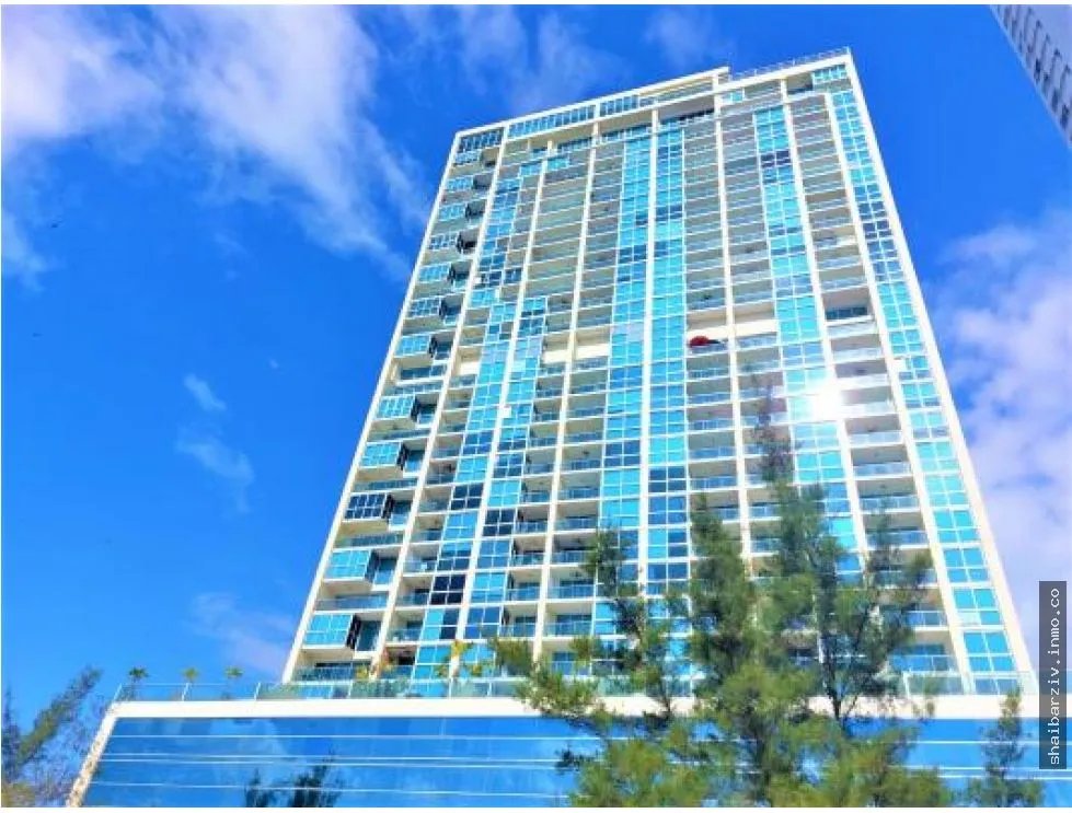 SE VENDE APARTAMENTO EN PH H2O, AV. BALBOA