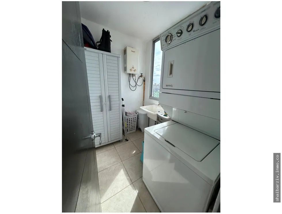 SE VENDE LINDO APARTAMENTO EN EL CARMEN, PH ANDROS TOWER
