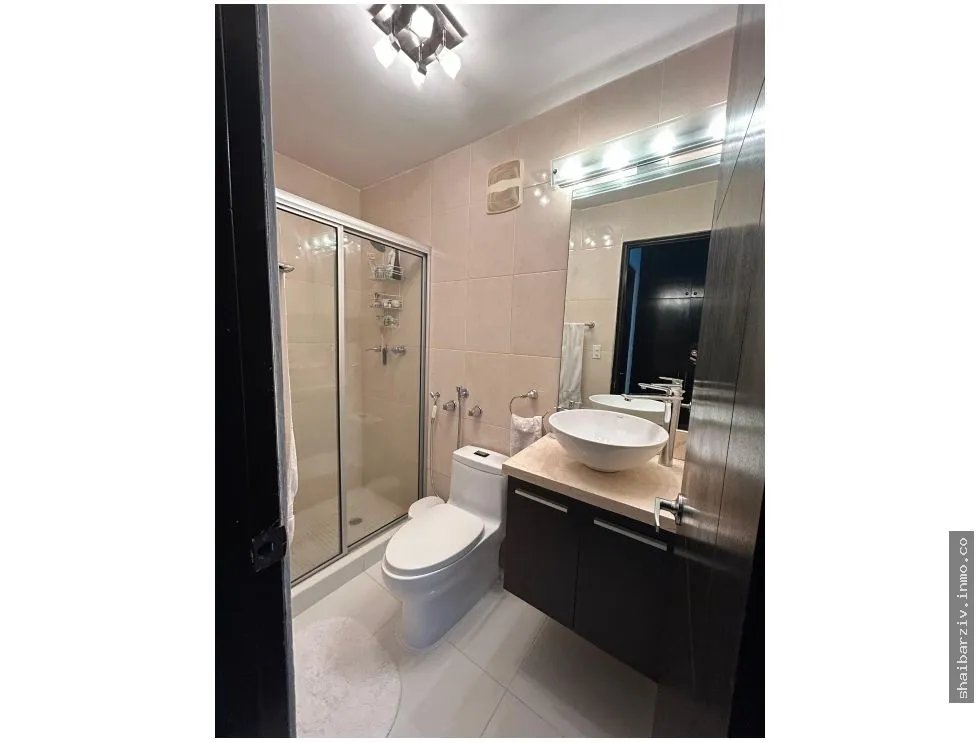 SE VENDE LINDO APARTAMENTO EN EL CARMEN, PH ANDROS TOWER