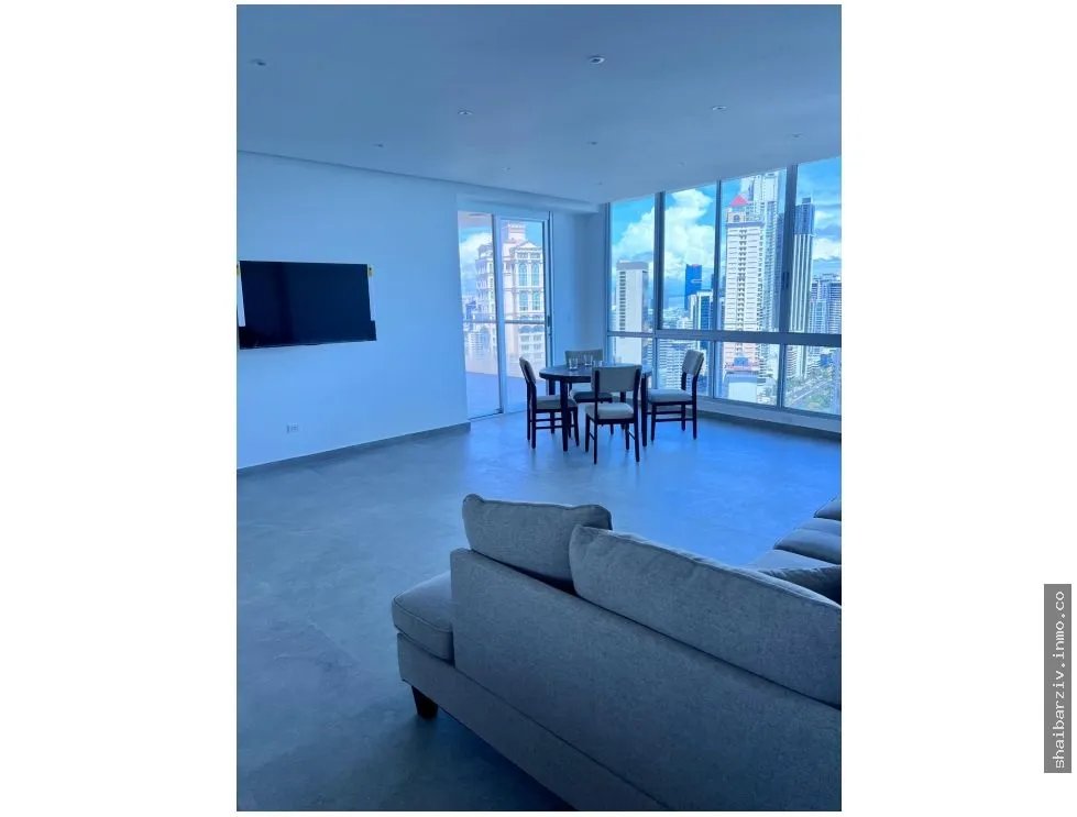 SE VENDE APARTAMENTO EN AV. BALBOA, PH MARINA PARK