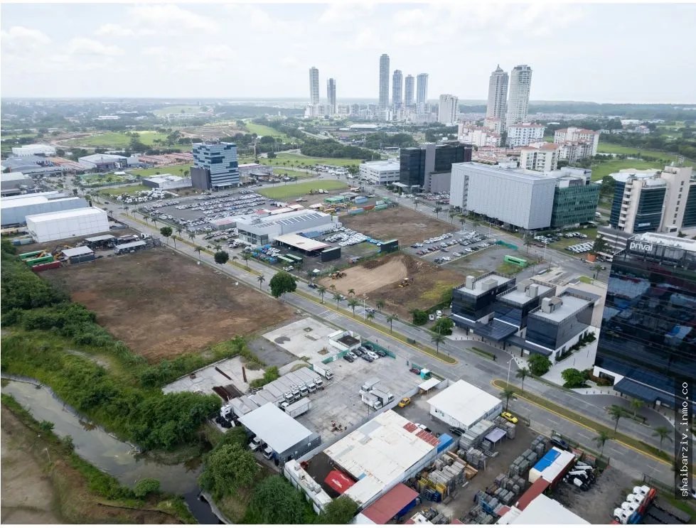 LAND LOT FOR SALE OR LEASE IN SANTA MARÍA
