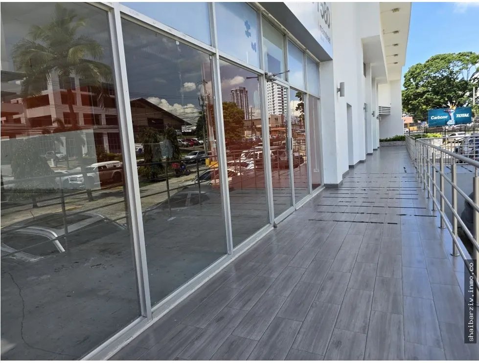 SE VENDEN DOS LOCALES COMERCIALES INTEGRADOS EN VÍA ESPAÑA