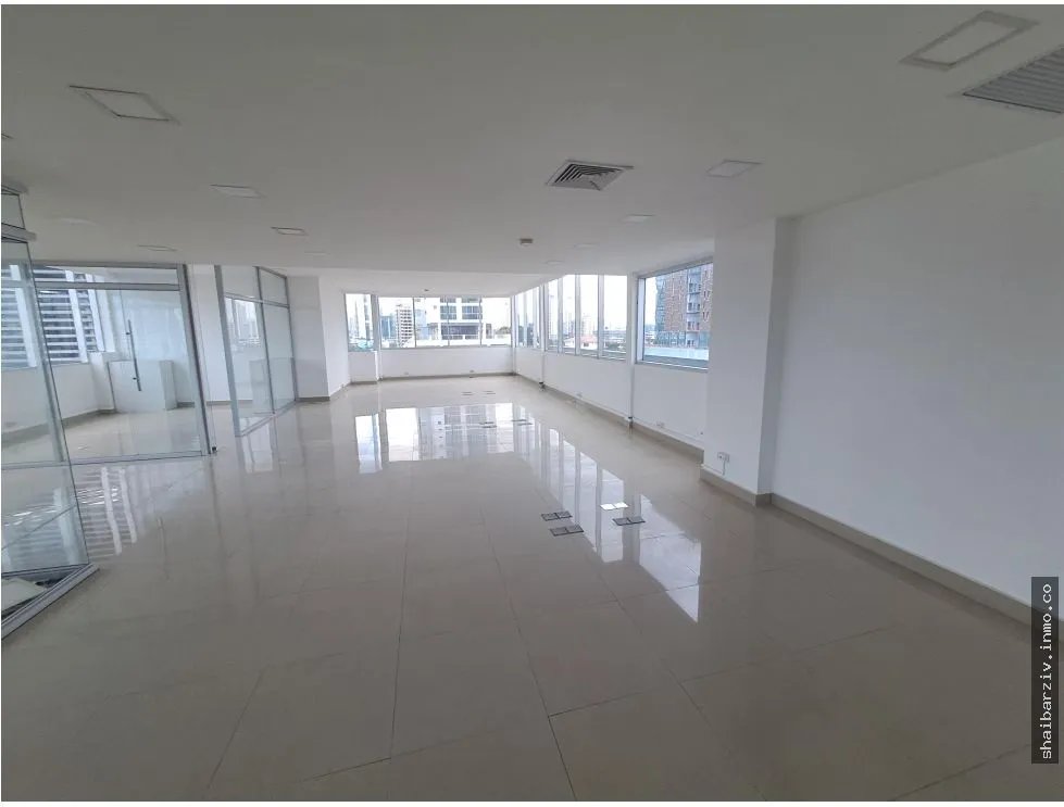 SE ALQUILA OFICINA EN PH TORRE 50, PISO 5