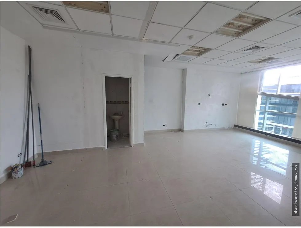 SE ALQUILA OFICINA EN PH TORRE 50, PISO 2
