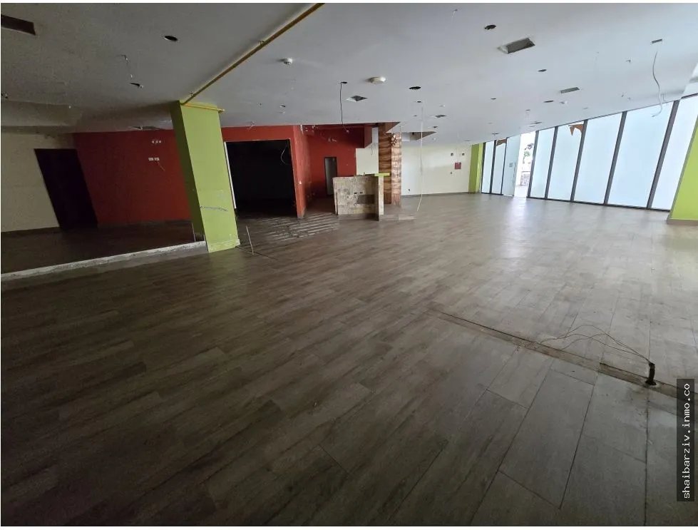 FOR RENT: LOCAL 18 AT SANTA MARÍA PLAZA
