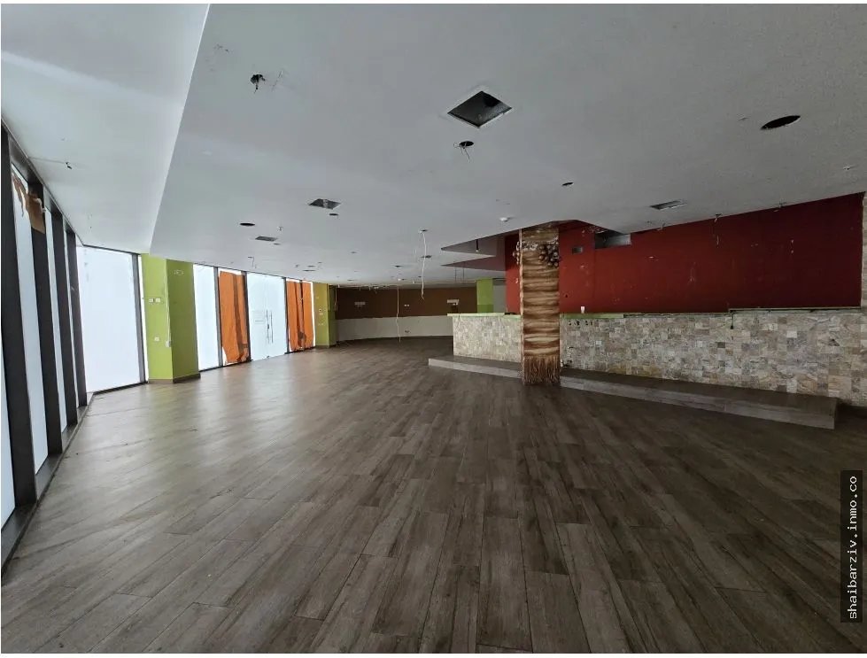 FOR RENT: LOCAL 18 AT SANTA MARÍA PLAZA