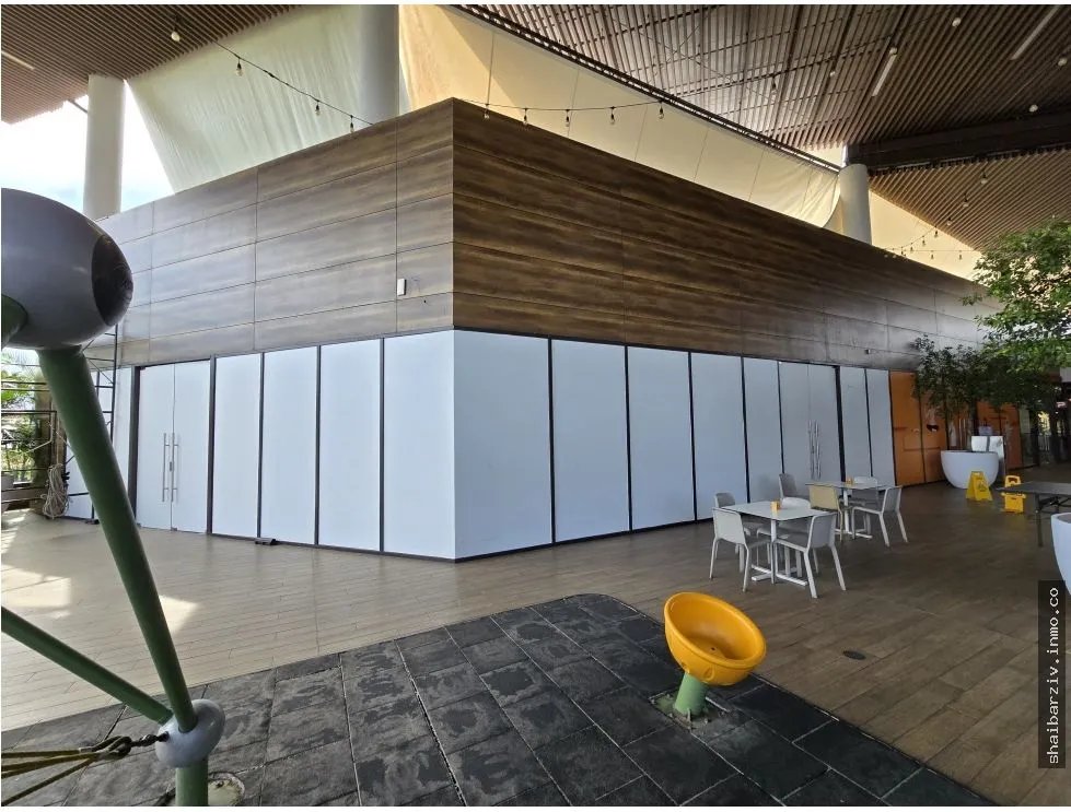 FOR RENT: LOCAL 18 AT SANTA MARÍA PLAZA