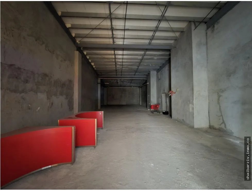 FOR LEASE LOCAL 24 AT SANTA MARÍA PLAZA