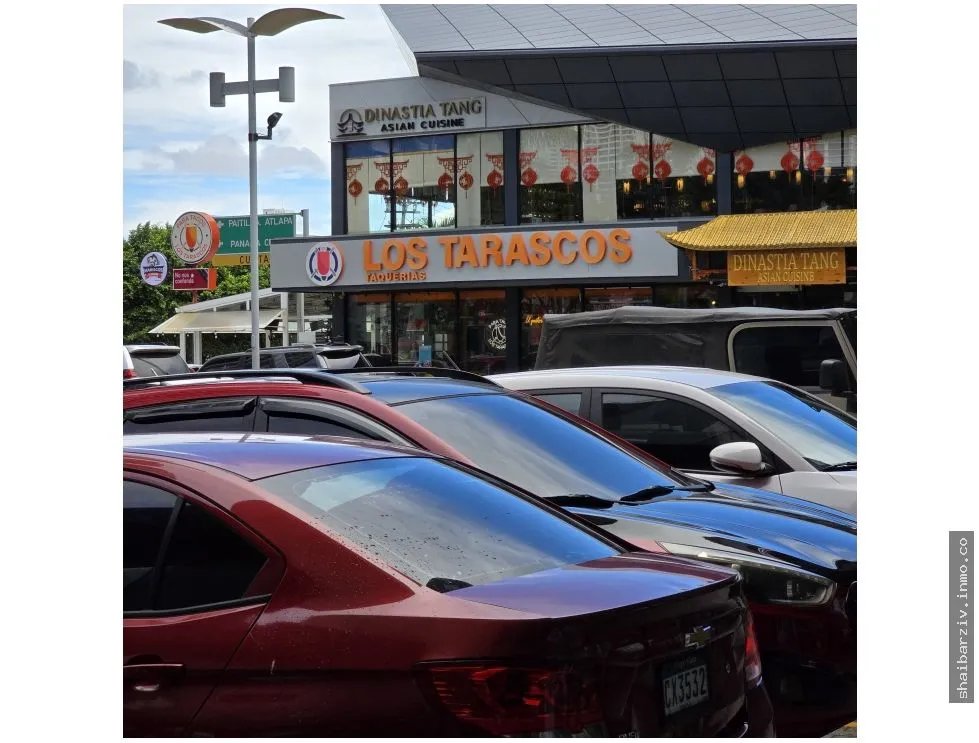 SE VENDE PLAZA COMERCIAL CON GRAN POTENCIAL DE RENTABILIDAD