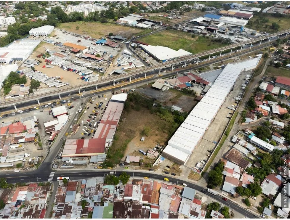 SE VENDE TERRENO EN MAÑANITAS, TOCUMEN, CERCA DEL METRO