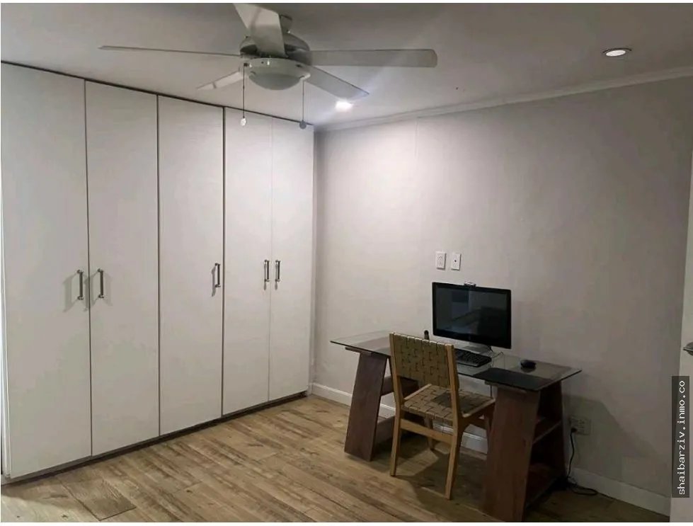 Edificio en Venta en Clayton