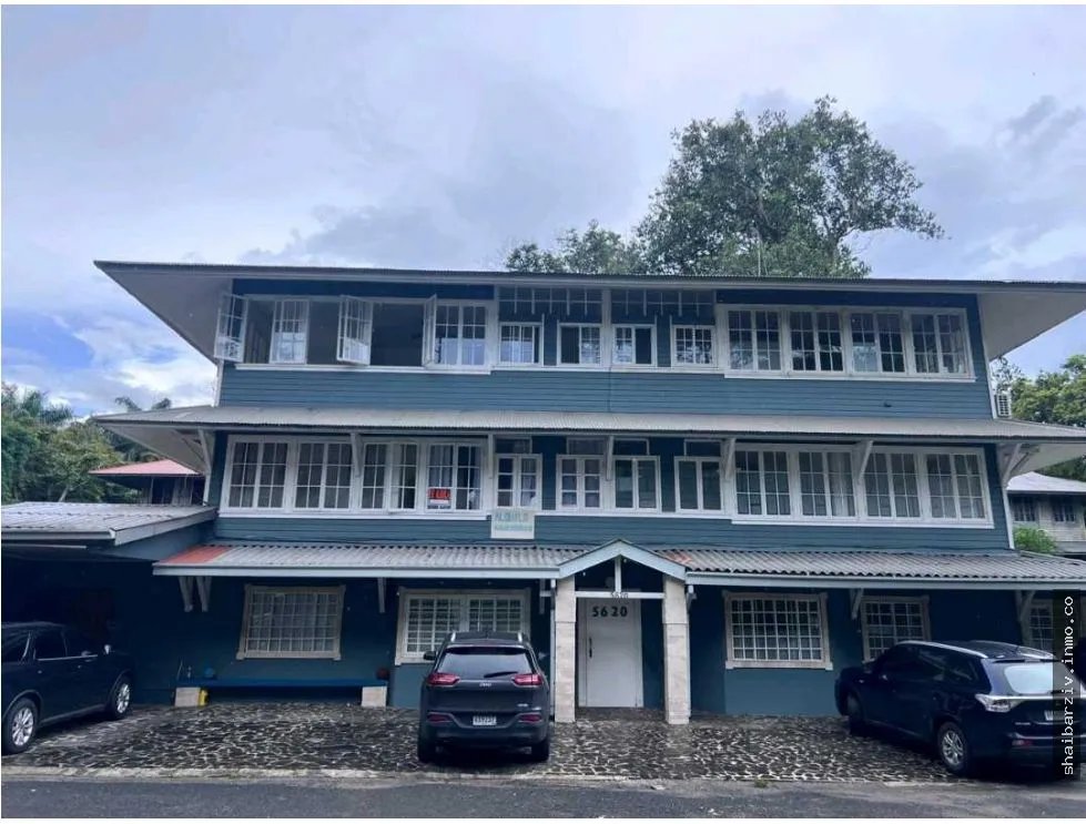 Edificio en Venta en Clayton
