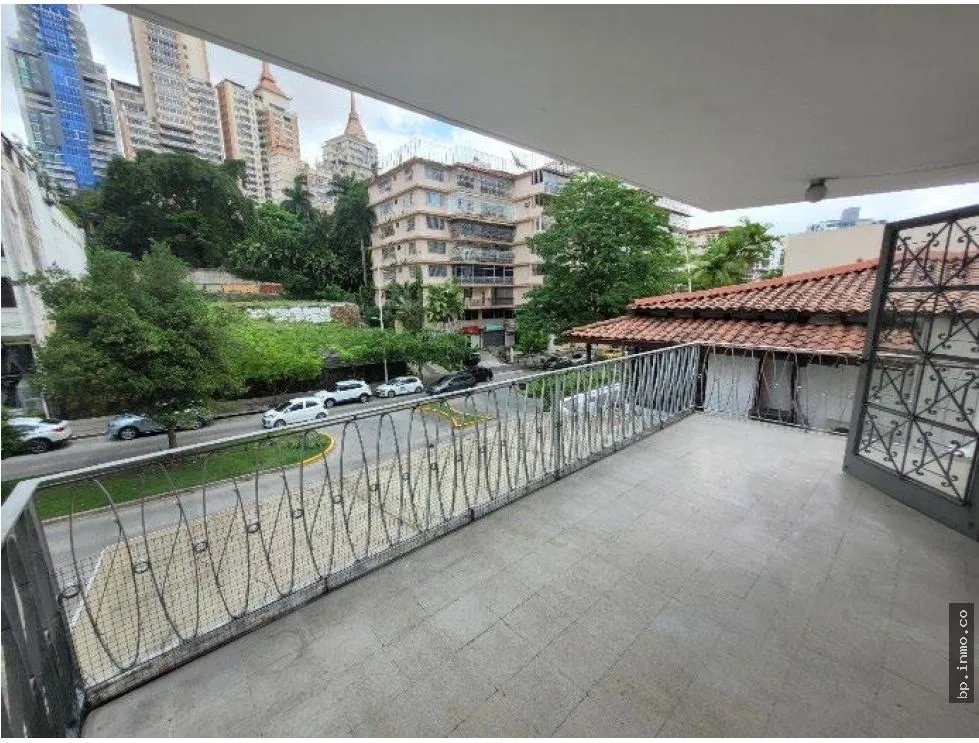 Se venden edificios en Vía Argentina, El Cangrejo