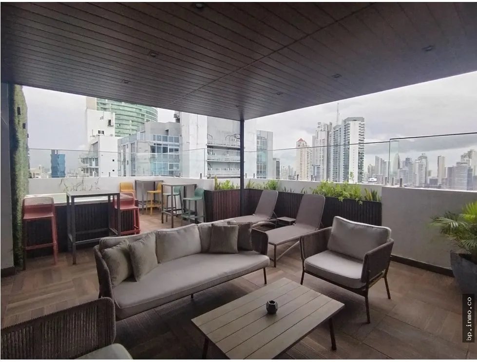 PENTHOUSE AMOBLADO CON AZOTEA PRIVADA, VISTAS AL MAR Y LA CIUDAD