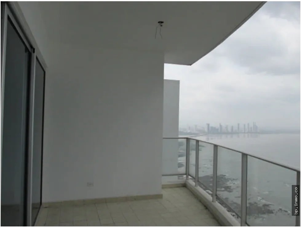 APARTAMENTO A LA VENTA EN PACIFIC VILLAGE, PUNTA PACÍFICA