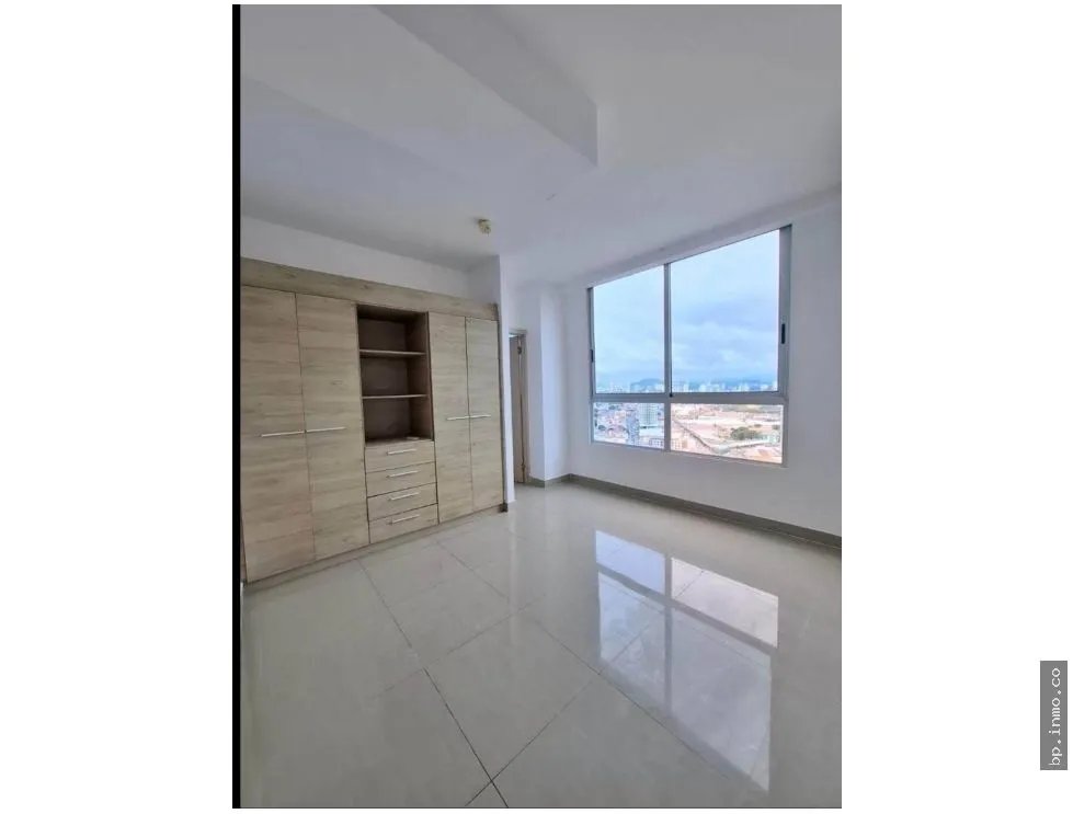SE VENDE APARTAMENTO EN EL CARMEN, VÍA ESPAÑA - PH RAINBOW TOWER