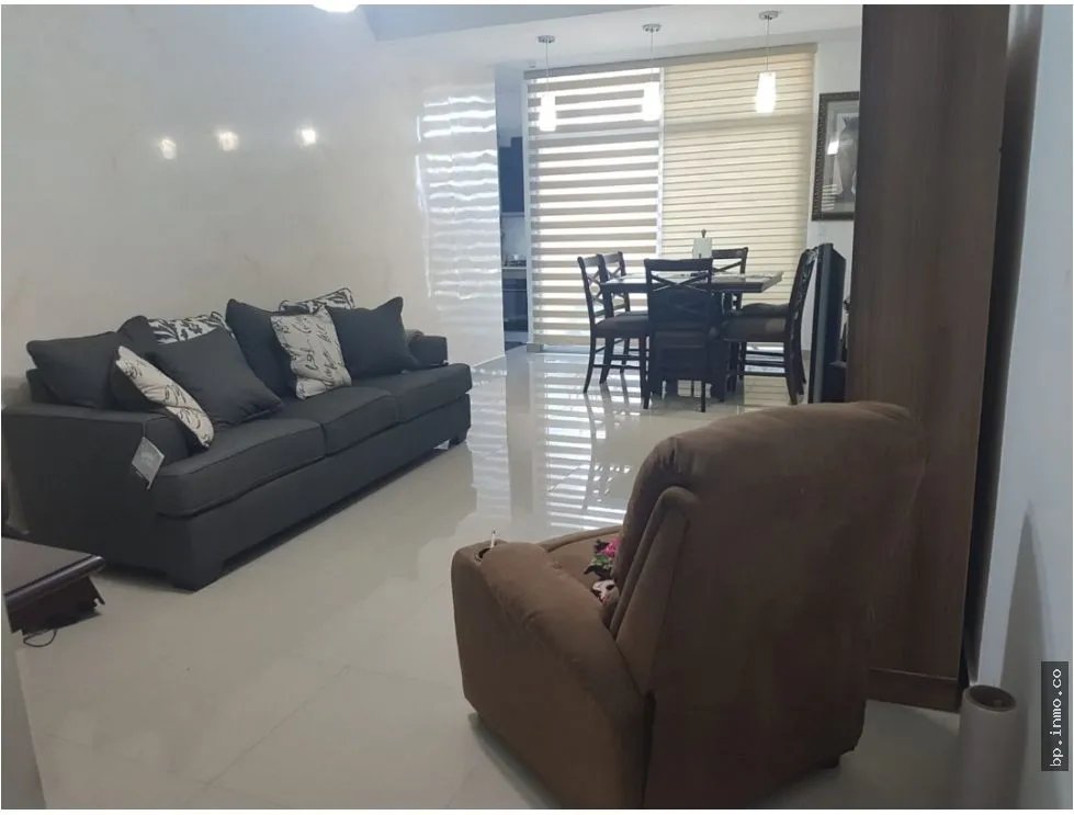 SE VENDE APARTAMENTO EN EL CARMEN, VÍA ESPAÑA - PH RAINBOW TOWER