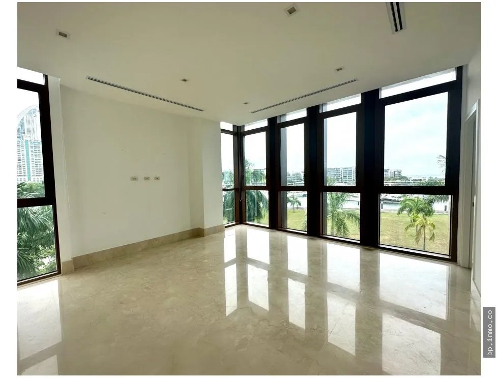 SE ALQUILA  APARTAMENTO EN OCEAN REEF