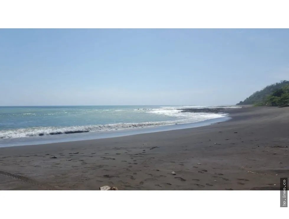 BEACHFRONT LAND WITH OCEAN VIEW IN PLAYA LOS BUZOS, TONOSÍ