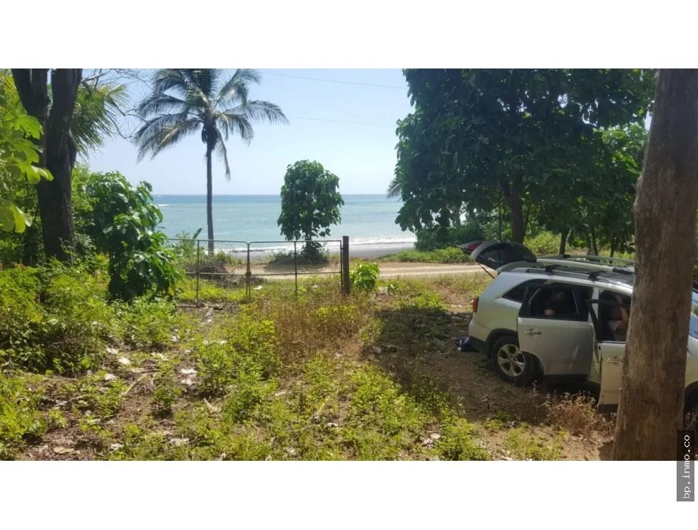 BEACHFRONT LAND WITH OCEAN VIEW IN PLAYA LOS BUZOS, TONOSÍ