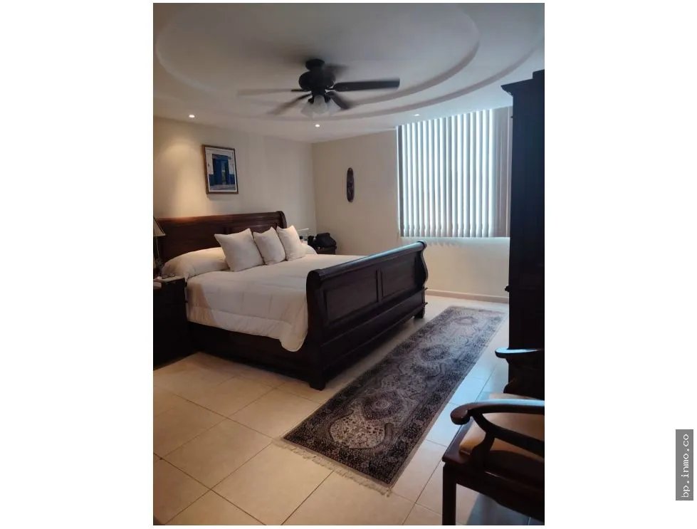 SE VENDE APARTAMENTO EN SAN FRANCISCO - PH PLAZA REAL