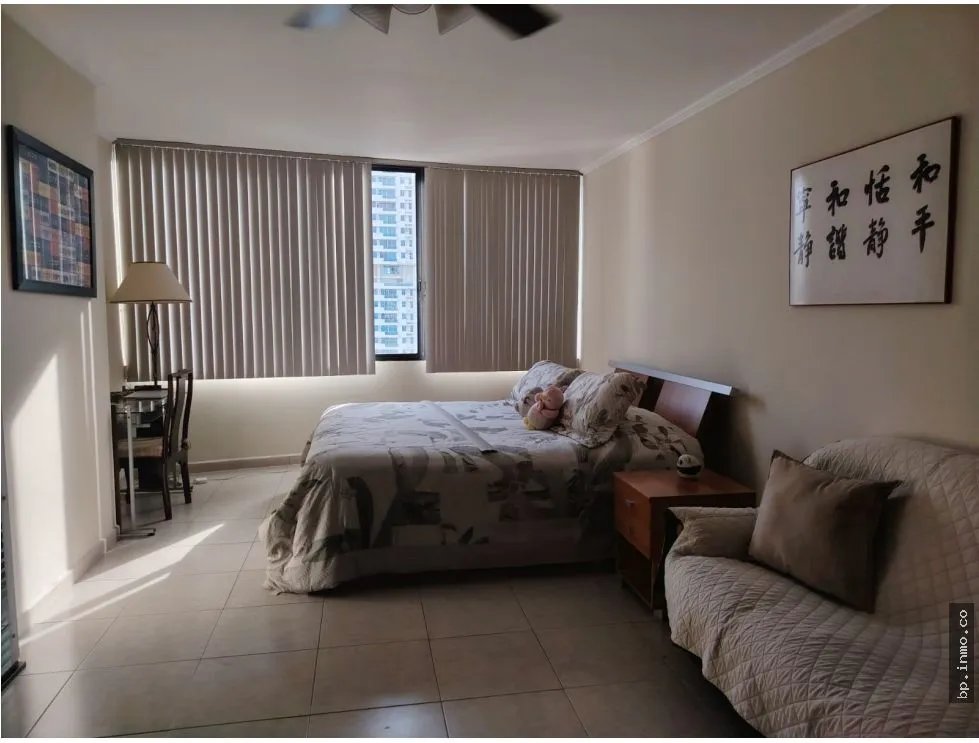 SE VENDE APARTAMENTO EN SAN FRANCISCO - PH PLAZA REAL