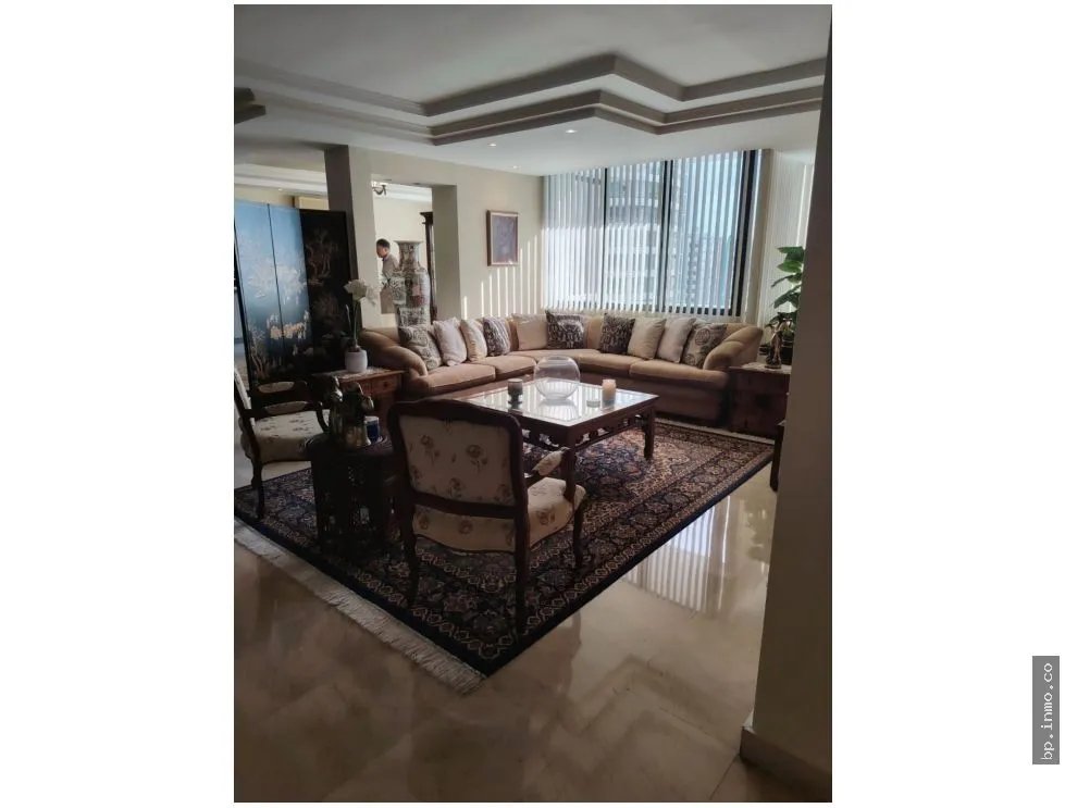 SE VENDE APARTAMENTO EN SAN FRANCISCO - PH PLAZA REAL