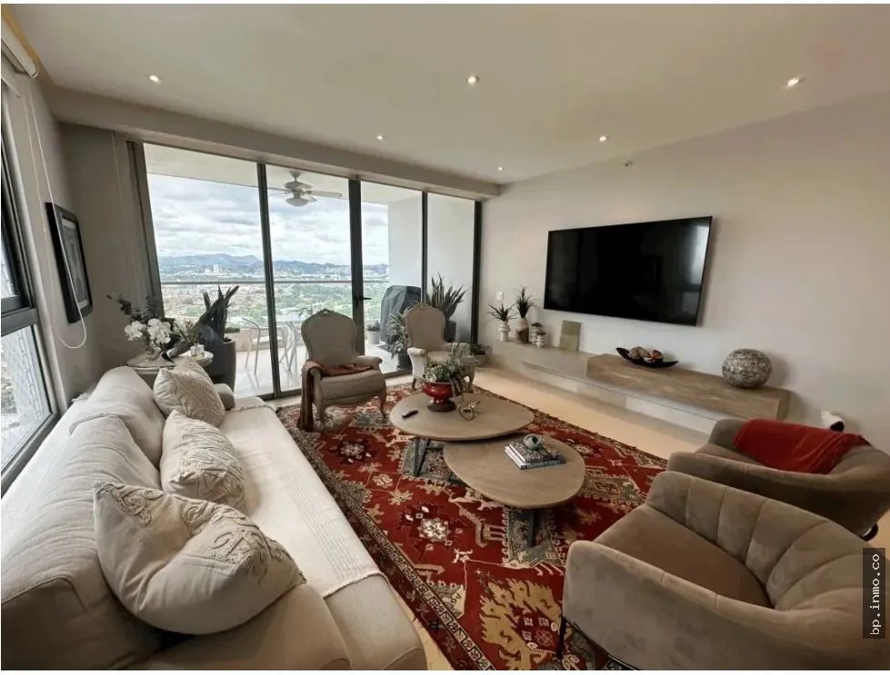 SE VENDE APARTAMENTO EN GREENVIEW