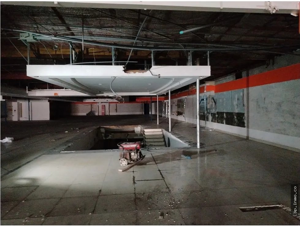 SE VENDE EDIFICIO EN CALIDONIA