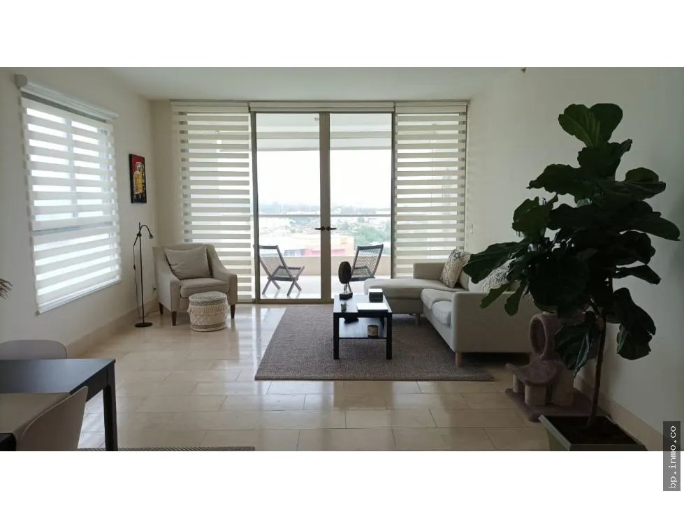 SE VENDE APARTAMENTO EN PH GREENVIEW, SANTA MARÍA