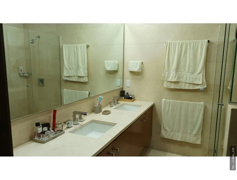 SE VENDE APARTAMENTO EN PH GREENVIEW, SANTA MARÍA