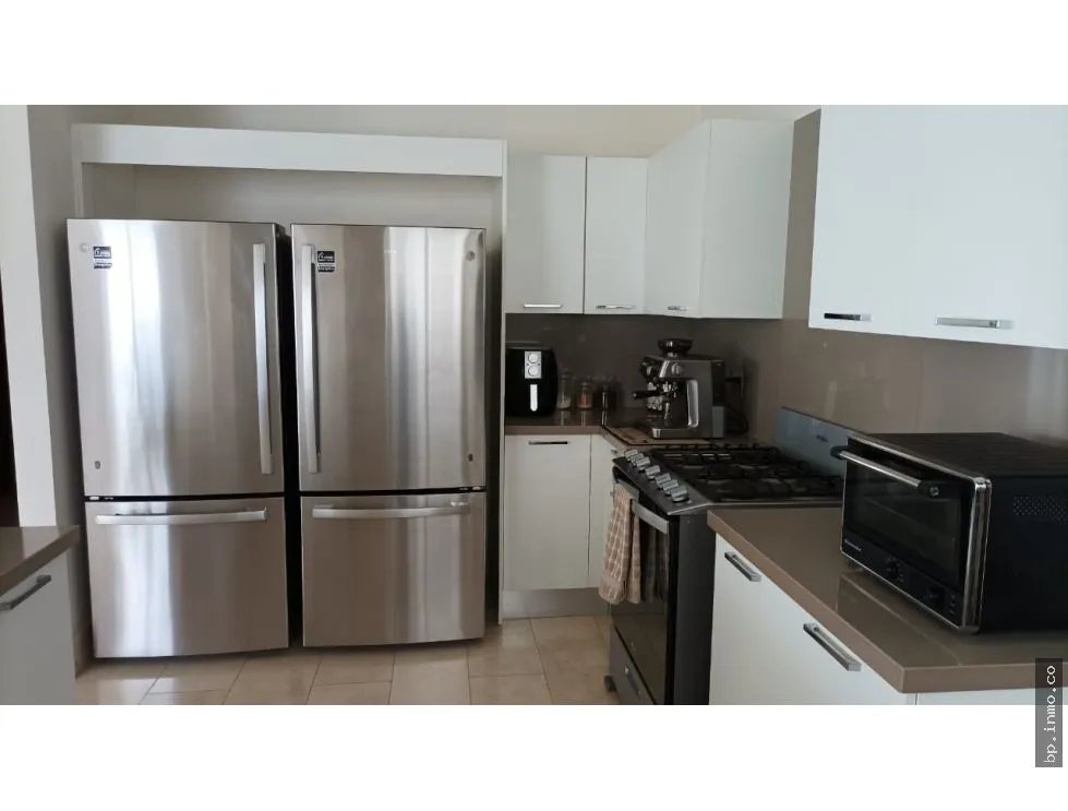 SE VENDE APARTAMENTO EN PH GREENVIEW, SANTA MARÍA
