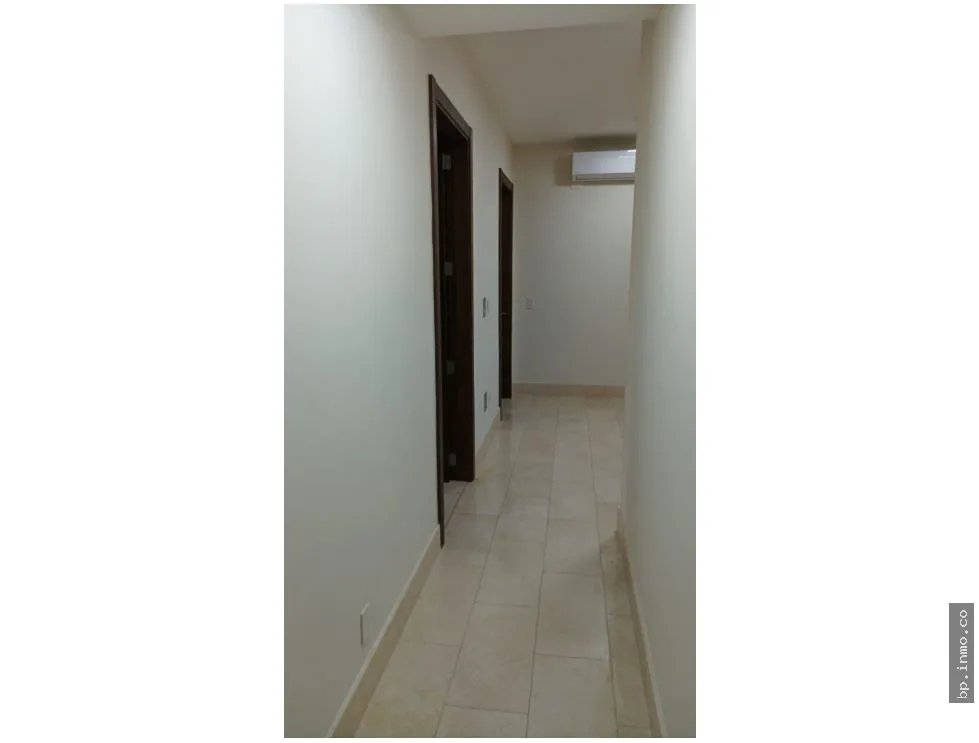 SE VENDE APARTAMENTO EN PH GREENVIEW, SANTA MARÍA