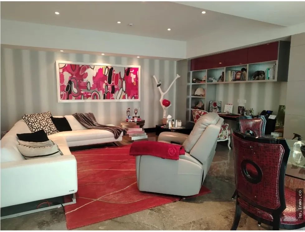 SE VENDEN OFICINAS EN PH TAO TOWERS, SAN FRANCISCO