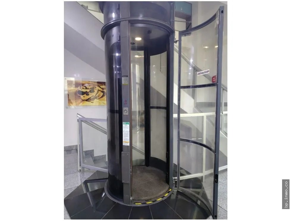 SE VENDEN OFICINAS EN PH TAO TOWERS, SAN FRANCISCO