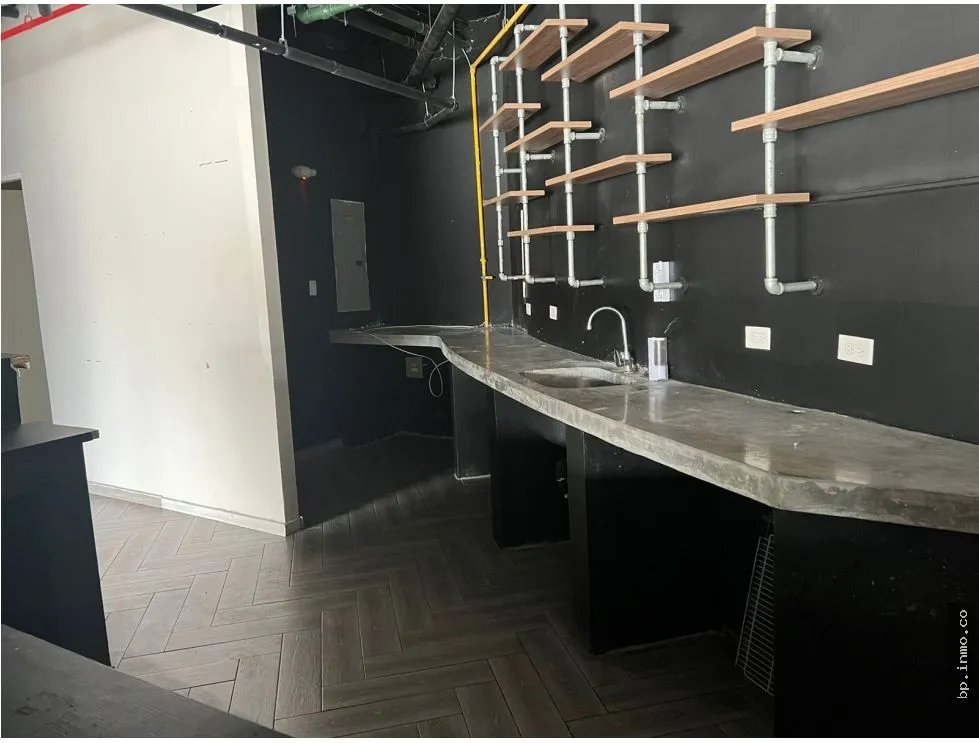 COMMERCIAL SPACE FOR RENT ON CALLE 50 - THE TOWERS