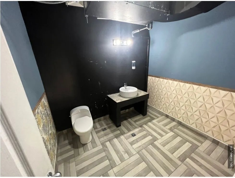 COMMERCIAL SPACE FOR RENT ON CALLE 50 - THE TOWERS