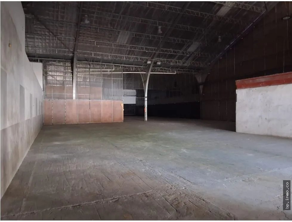 WAREHOUSE FOR RENT 750 m² ON TRANSISTMICA HIGHWAY