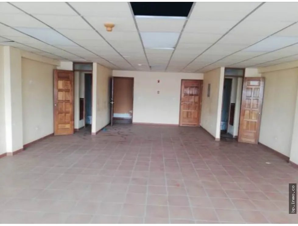 SE VENDE EDIFICIO EN COLÓN