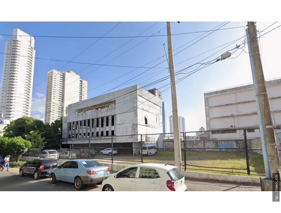 SE VENDE  EDIFICIO EN CALIDONIA