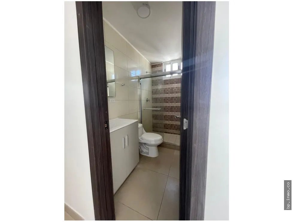 APARTMENT FOR SALE IN KING'S PARK
