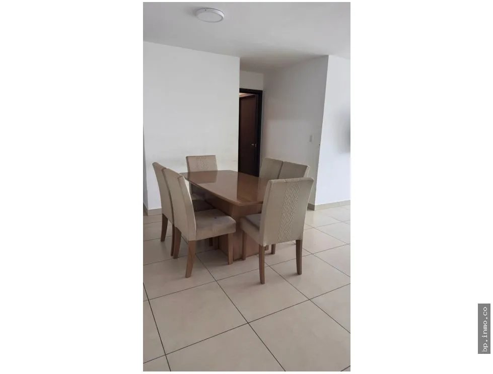 APARTMENT FOR SALE IN KING'S PARK