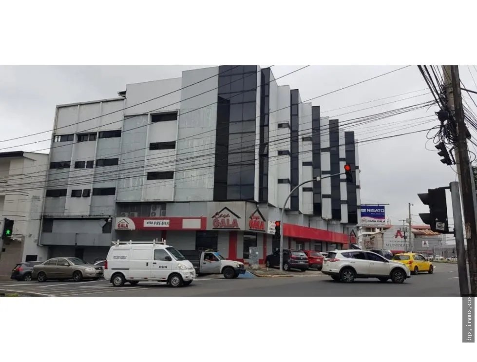 SE VENDE EDIFICIO EN CALIDONIA