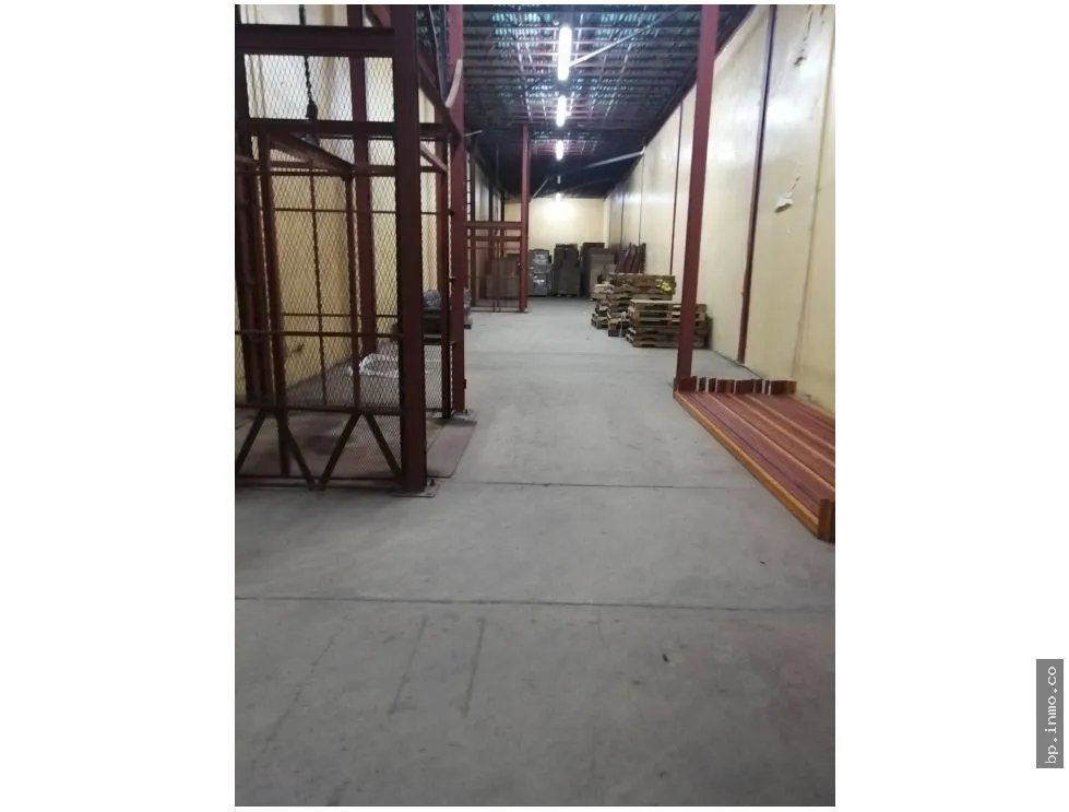 FOR LEASE: WAREHOUSE IN FREE TRADE ZONE - 1,800 m2