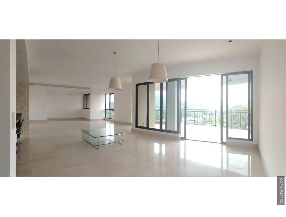 SE VENDE APARTAMENTO EN PH AMADOR HEIGHTS, AMADOR