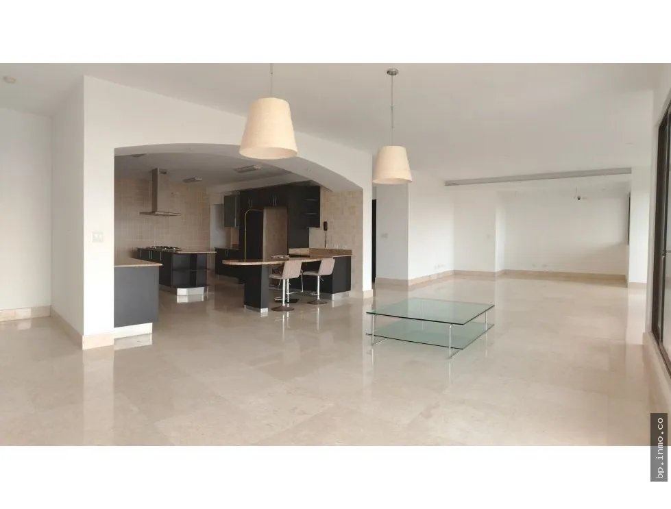 SE VENDE APARTAMENTO EN PH AMADOR HEIGHTS, AMADOR